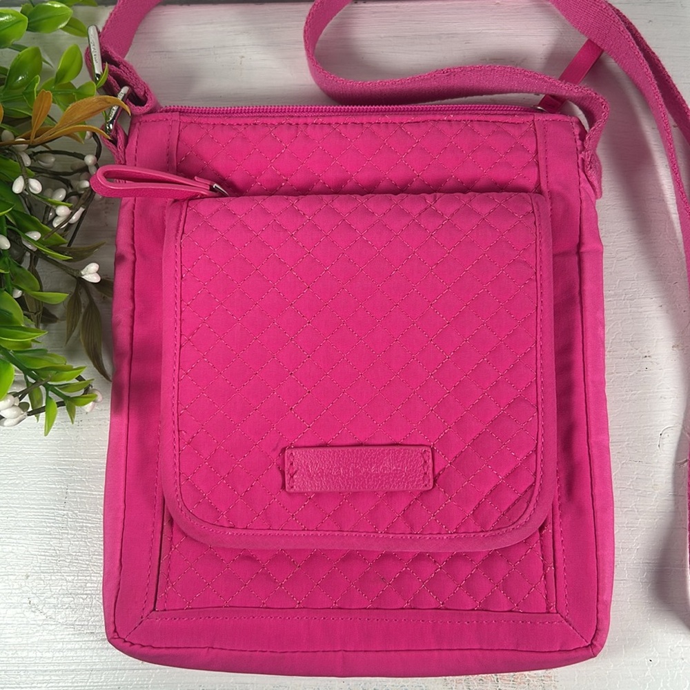 Vera Bradley Pink Quilted Crossbody Bag Barbie Pink Bag Vera Bradley Crossbody - Picture 15 of 16